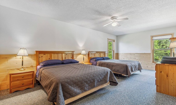 Park Rapids Condo | Pinestone Villa #18: Family-Friendly Retreat with Pool & Spa