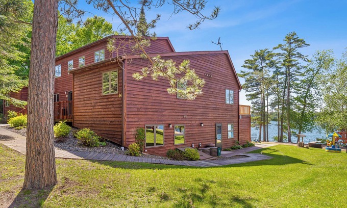 Park Rapids Condo | Experience Lakeside Villa #14 with Pool and Spa Amenities