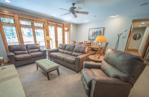 River Run House | Timbers 3074: Guest Rated 10/10 with Hot Tub & Family Fun