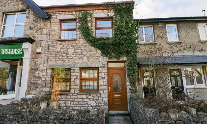 Arnside Cottage | Unforgettable TIME AND TIDE Cottage with Oceanfront Views
