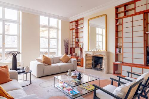Quartier de la Monnaie Apartment | Elegant Family Retreat in the Heart of Paris