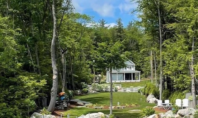 Hebron House | Memorable Stays at Newfound Lake with Pool and Ocean Views