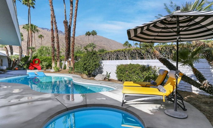 Indian Canyon House | Scenic Retreat with Mountain and Golf Course Views!