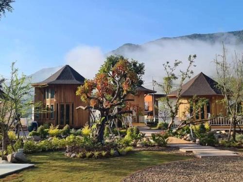 Bo Kluea Resort | Relax at Times Klang Sapan Resort with Family-Friendly Amenities