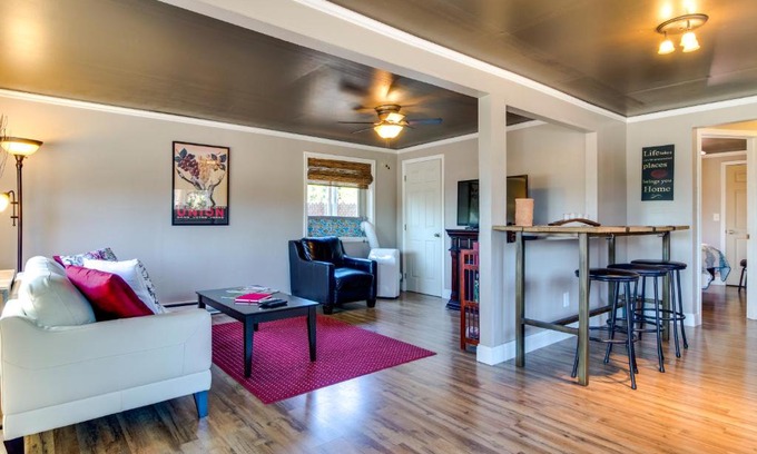 Dundee House | Family-Friendly Stay at Tina's Cottage for Unforgettable Memories