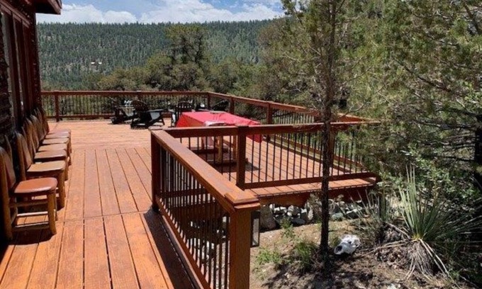 Nathrop Cabin | Family-Friendly Tincup Cabin with Resort Amenities