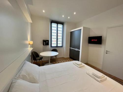 Quartiere Mazzini House | Tiny Apartment with ideal subway connection