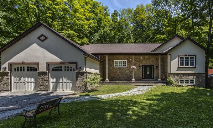 Tiny Cottage | Tiny Beach large cottage with outdoor space, firepit & deck.