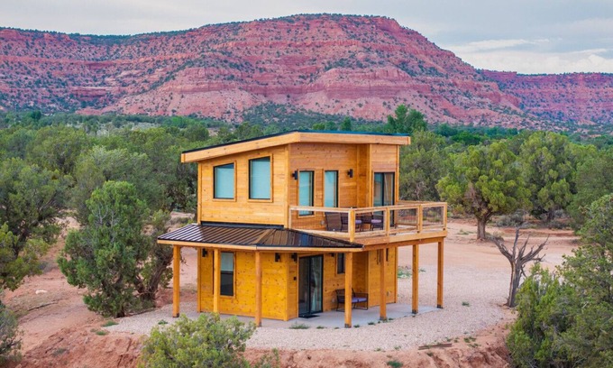 Kanab Cabin | Inviting Tiny Cabin with 8-Mile Gap Views at The Cedars