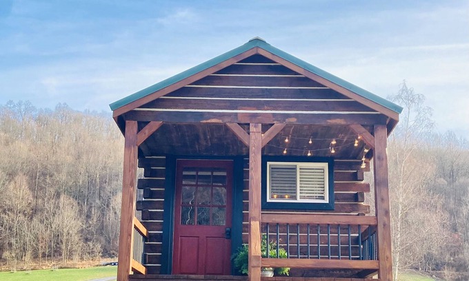 Blairs Mills Cabin | Riverside Retreat: Family-Friendly Tiny Cabin Escape