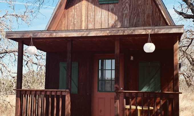 Johnson City Apartment | Cozy Cabin Retreat by Pedernales Falls - Rated 9.6/10