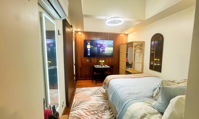 La Puntilla Apartment | Tiny Cave Studio in Old San Juan/high speed WIFI/Luxury Bathroom/55” TV