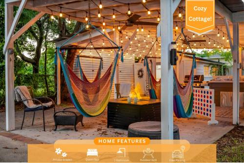 Fairvilla House | Charming Tiny Cottage Near Downtown with Grill & Hammocks
