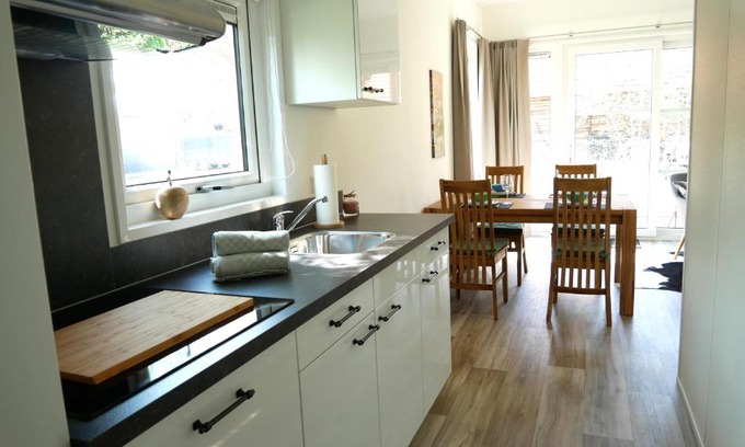 Kelze House | Cozy Tiny Ferienhaus Kelze with Ocean View & Kids' Haven