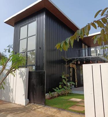 Anekal House | Cozy Retreat at Tiny Gateway - A2 Farms with Pool & Hot Tub