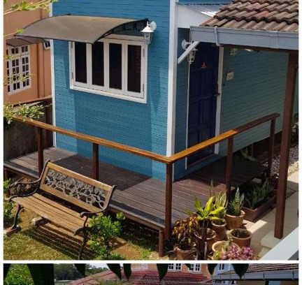Alor Gajah Bed & Breakfast | Cozy Tiny House B&B with Pool & Breakfast Included