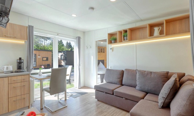 Pleinfeld House | Discover a Cozy Tiny House at Waldcampingplatz Brombachsee