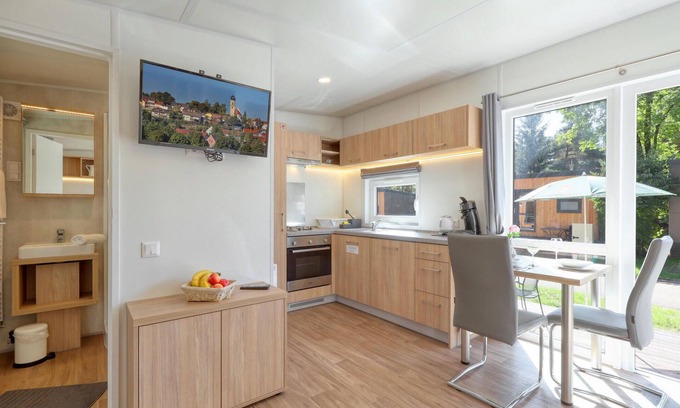 Pleinfeld House | Discover a Cozy Tiny House at Waldcampingplatz, Pleinfeld