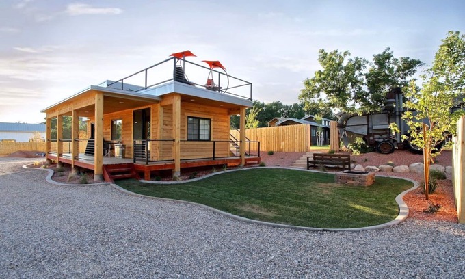 Orderville Apartment | Escape to Tiny Home #5: Guest Rated 9.8 with Kitchen & Breakfast