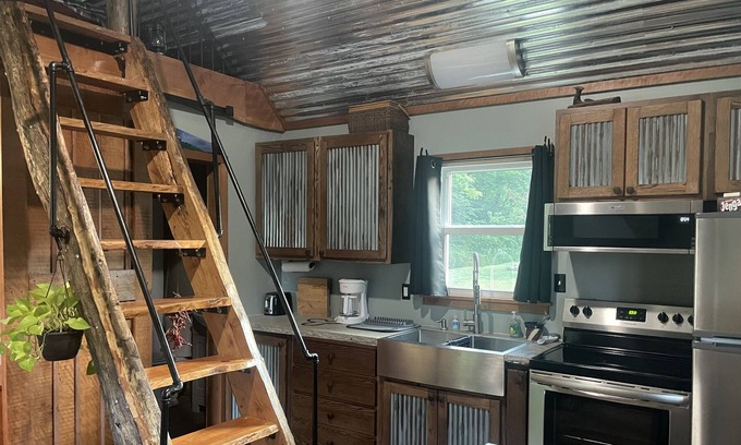 Elkins Cabin | Cozy Cabin Retreat on Isner Creek - Family Friendly Getaway