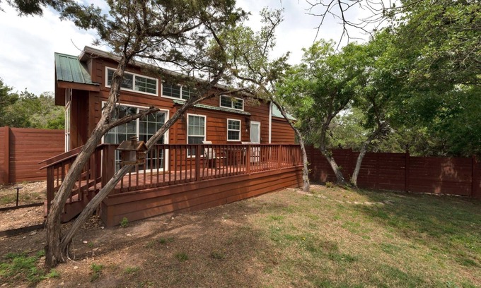 Austin Cabin | Inviting Tiny Home Cabins with Pool Near Downtown