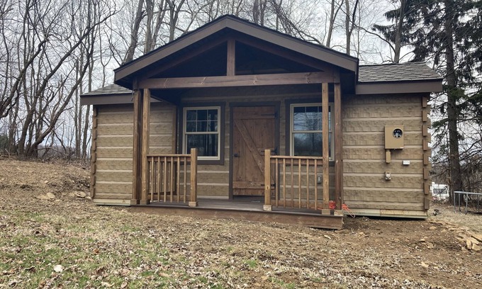 Stahlstown Cabin | Unique Tiny Home Experience for Family Getaways