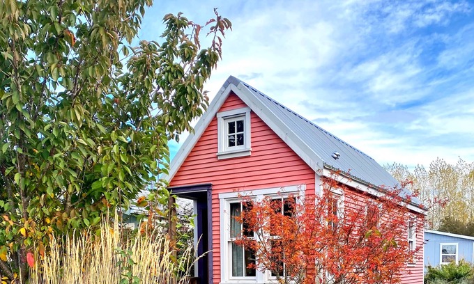 Point Roberts Cabin | Cozy Tiny Home Steps from South Beach with Ocean View