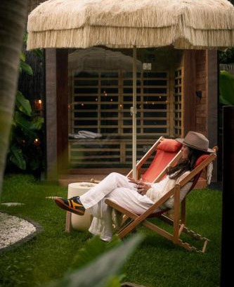 Cardiff South House | Cozy Getaway with Outdoor Bath and Infrared Sauna