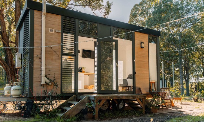 Pokolbin House | Exceptional Tiny House 888 Summar with Family-Friendly Amenities