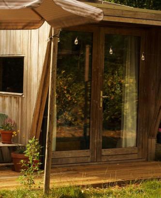 Diessen House | Unique Tiny House Hilver: Cozy Retreat in the Forest