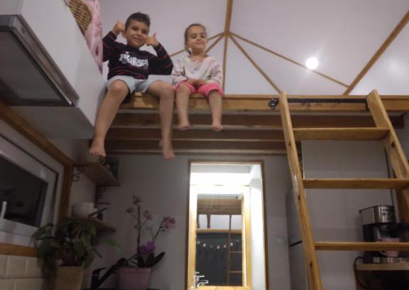 Apahida House | Cozy Tiny House Cluj with Inviting Hot Tub Experience