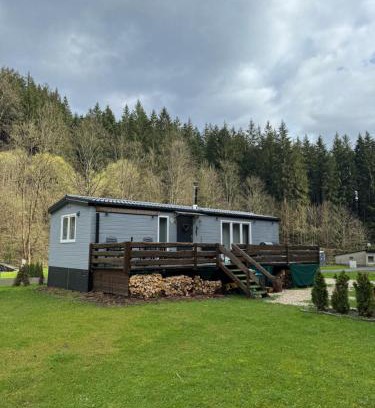 Velke Karlovice House | Cozy Tiny House: Pet & Child Friendly with 9.6/10 Score