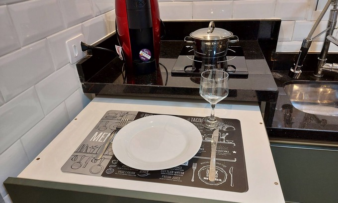 Vila Nair Condo | Cozy Tiny House Host with Breakfast & Family-Friendly Perks