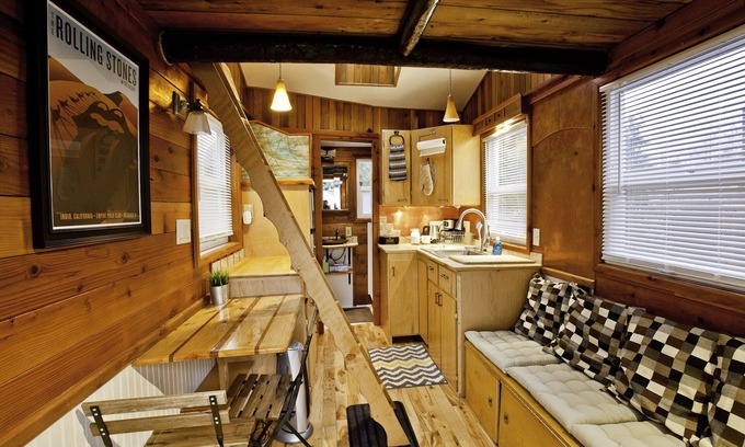King Cottage | Cozy Tiny House in Alberta Arts District - Family Friendly!