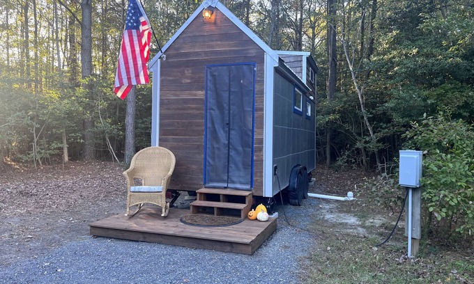 Lincoln House | Cozy Tiny House in the Woods - Guest Rated 10/10