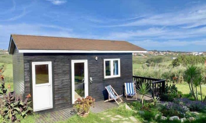 Atalaia Cabin | Cozy Tiny House Jorgina with Pool & Pet-Friendly Amenities