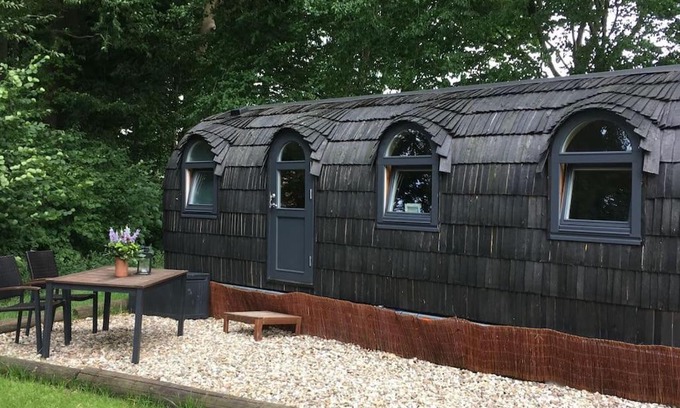 Nottuln Apartment | Charming Tiny House Kotten Kunterbunt - Pet & Child Friendly