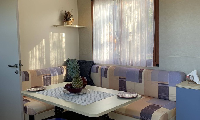 Kounelion House | Cozy Tiny House Lyrides by the Cretan Sea - Pet Friendly Stay