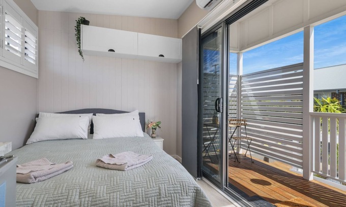 Sanctuary Point Cabin | Cozy Tiny House Stays with Pool and Family Amenities