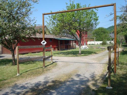 Romilly-sur-Andelle House | Family-Friendly Getaway at Tiny House Westen Life