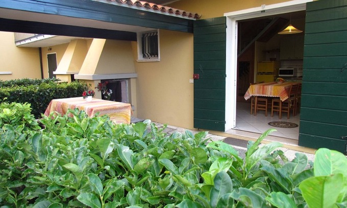Bibione Villa | Two-Floor Apartment with Pool & Spa – Beahost Retreat