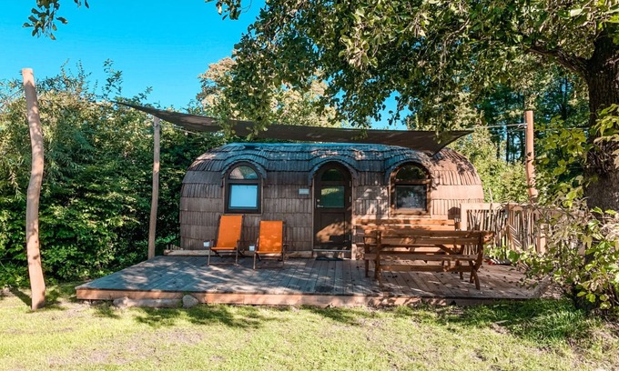 Belau Apartment | Cozy Tiny Igloo Bilbo with Pool & Oceanfront Views