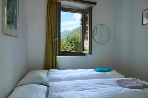 Losone Apartment | Pet-Friendly Getaway at Appartamentino Locarnese