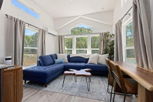 Three Rivers House | Pet-Friendly Retreat at Tiny River House - Rated 10/10!