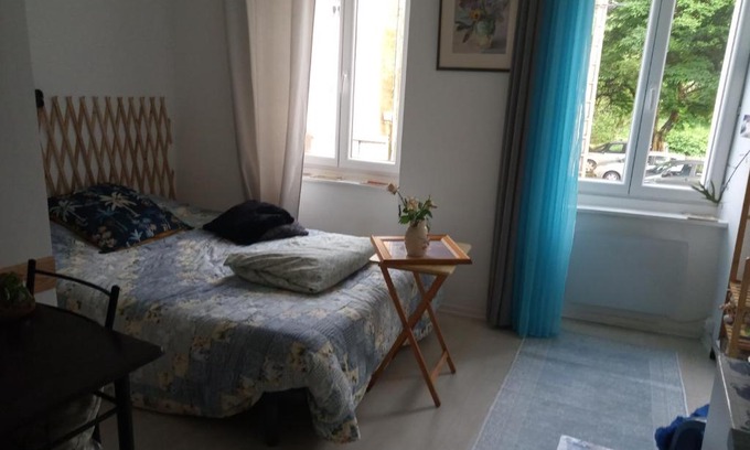 Castelnau-Durban Apartment | Cozy Tiny Studio Ariège Pyrénées - Perfect for Families