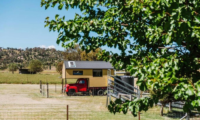 Frog Rock House | Unique Stay at Tiny Truck - Discover Ithaca's Hidden Gem