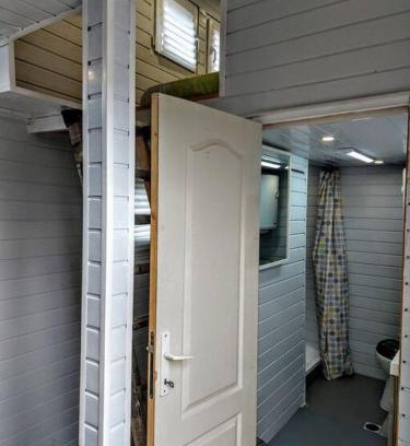 Sector 3 Apartment | Cozy Tiny White Home with Self Check-In, Pet Friendly