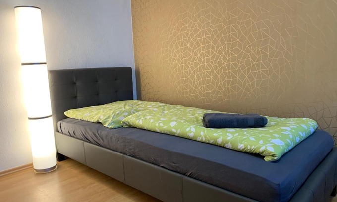 Stotteritz Apartment | Budget-Friendly TIP TOP with Breakfast & Family Amenities