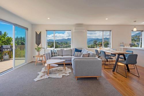 Britannia Heights House | Oceanfront Escape at Tipi Haere - 4-Star Family Retreat