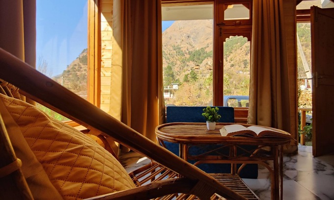 Banjar House | Tirthan Stone Age inn